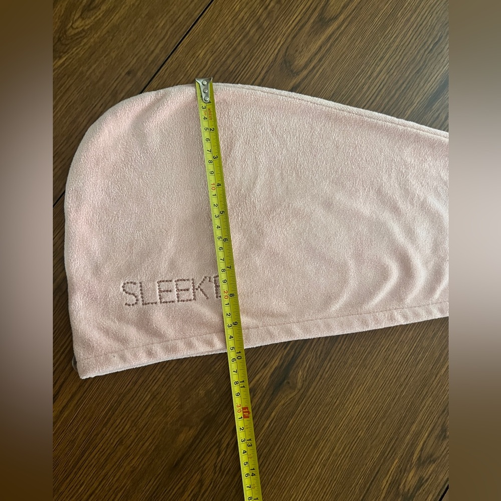 Turbi Towel 
Pink
Micro Fiber Towel - Picture 4 of 7